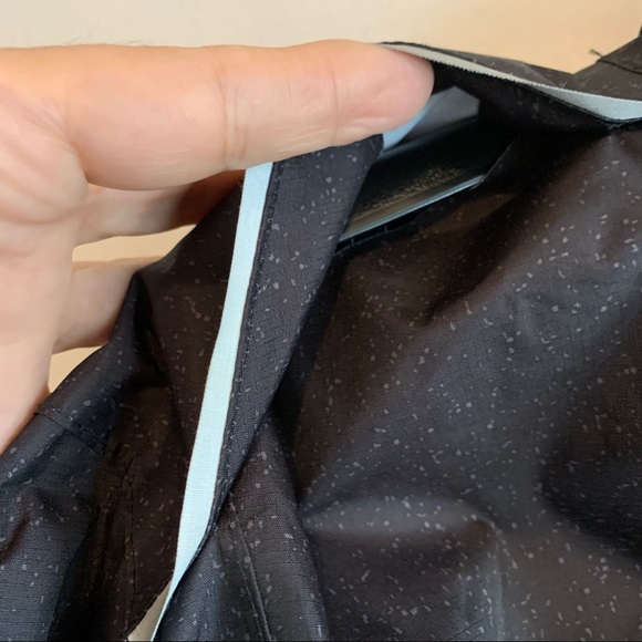 Décathlon Rain shell running jacket New! - Picture 12 of 14